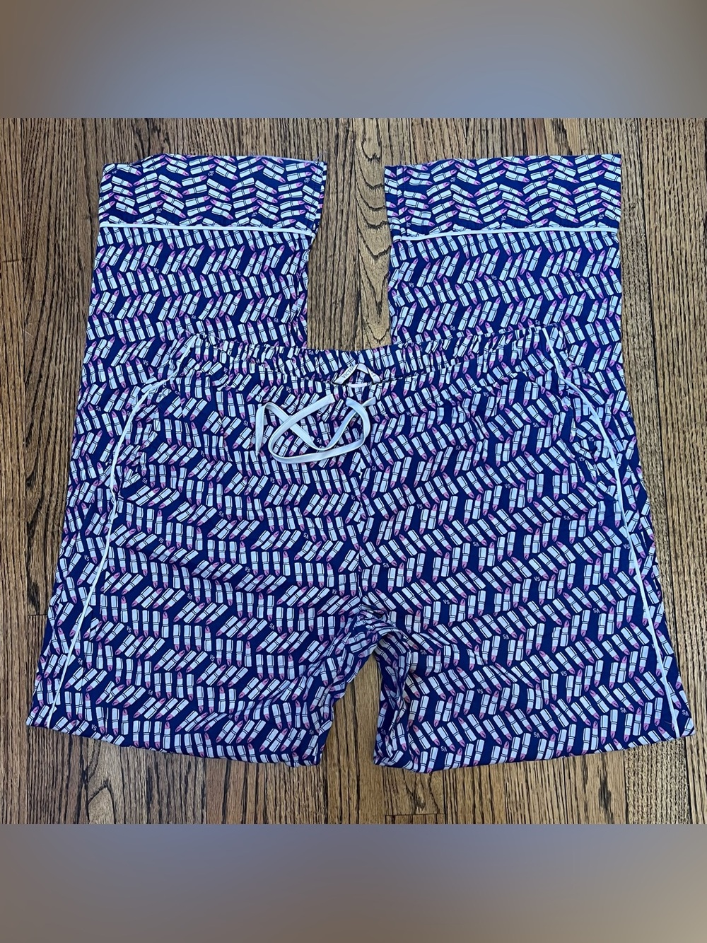 Victorias Secret Pajama Pants Medium 100% Cotton Lipstick Print Sleep Loungewear